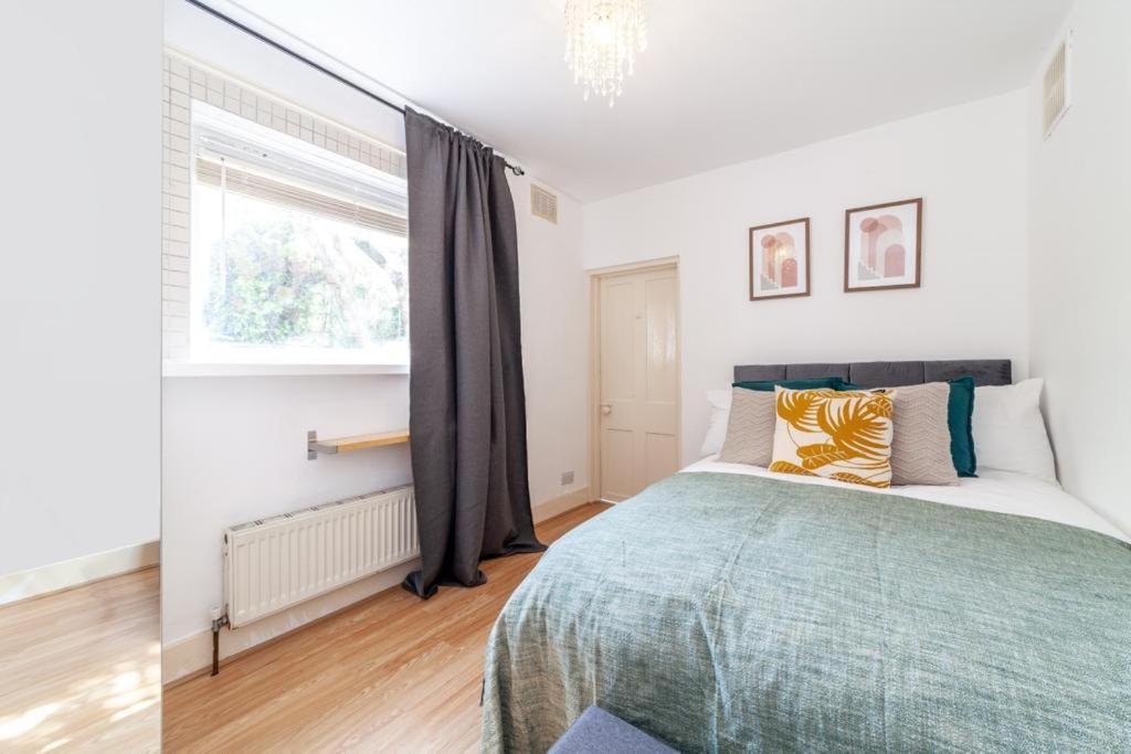 One Bedroom Flat In The Heart Of Brixton 런던 외부 사진